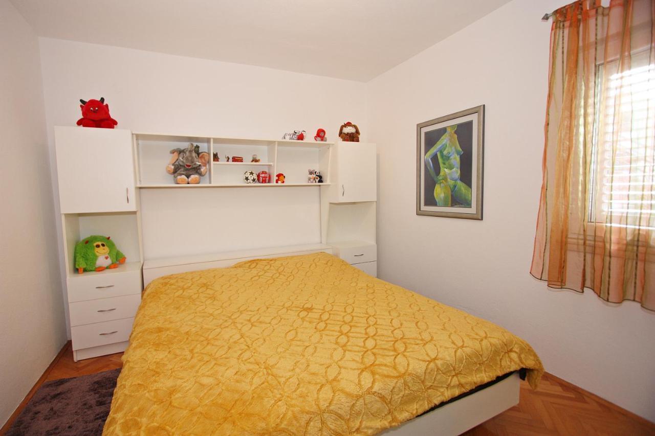 Apartment Petra Supetar Εξωτερικό φωτογραφία