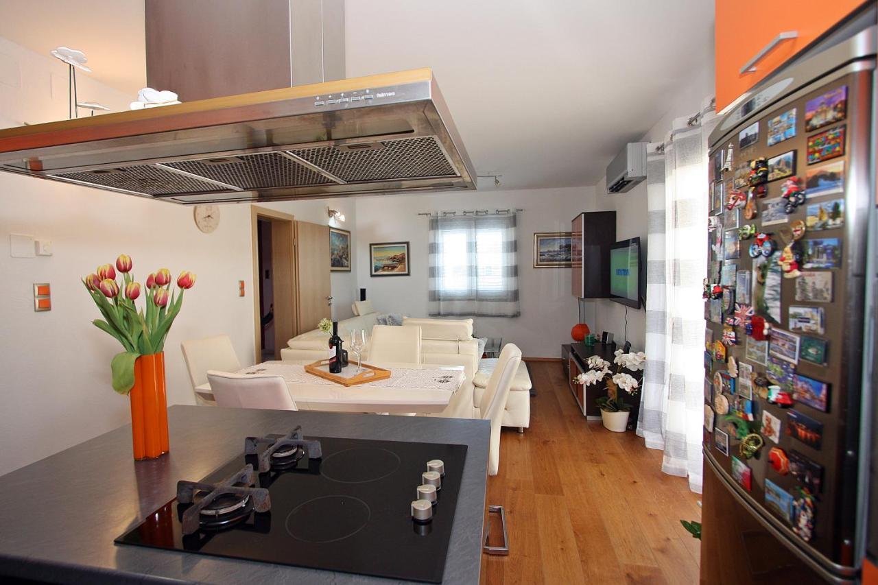 Apartment Petra Supetar Εξωτερικό φωτογραφία